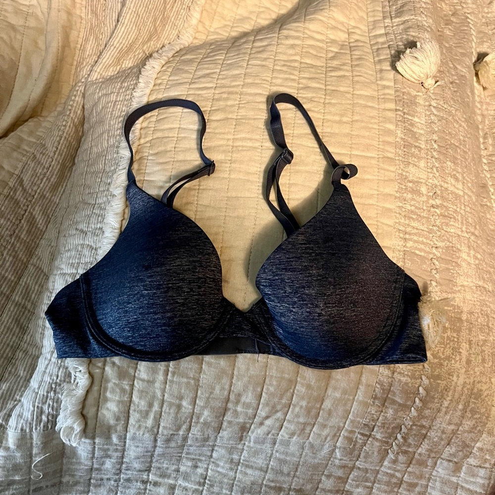 New VS Demi bra 32A